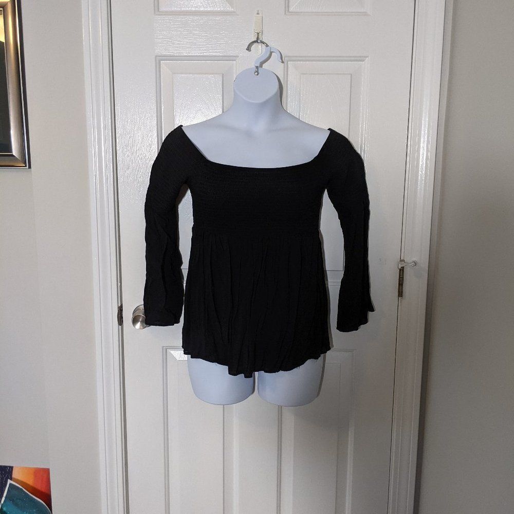 Torrid Black Off Shoulder Bell Sleeves Top - 00